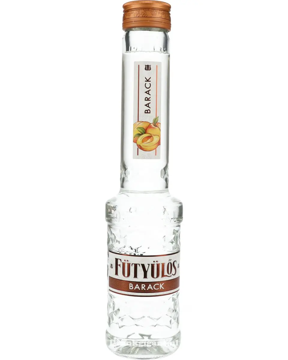 74c4b694-7f7e-493a-acc0-3421d3a4dc41.jpeg Barack Palinka Futyulos Zwack 0,5